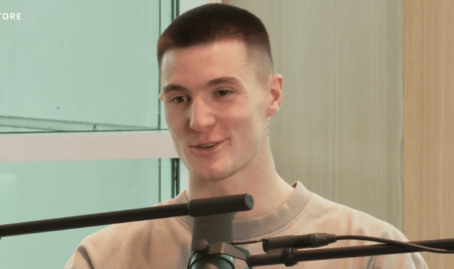 谢什科揭秘曼联一人帮助最大！卡里克点名三功臣，库尼亚恐失首发