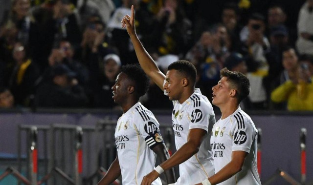 凌晨4点皇马出战！赢球将暂时登顶，3巨头首秀，姆巴佩只差1球创纪录