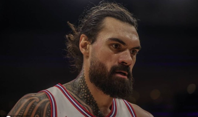 赛季报销！火箭中锋亚当斯接受左脚踝手术