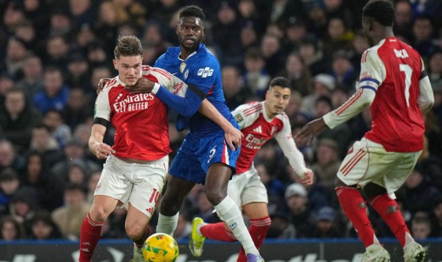 四线争冠迷局：阿尔特塔面临艰难取舍，虽首回合客胜切尔西却难以完全安心