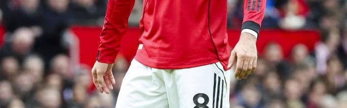 B费续约悬念：曼联40万镑周薪承诺与未来目标的博弈