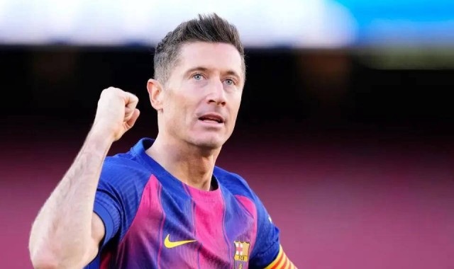 西甲榜首遭遇惨败，巴塞罗那0-4不敌马竞，国王杯决赛希望黯淡