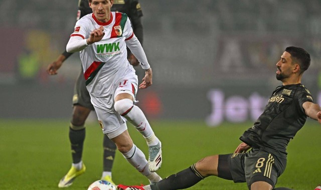 随着奥格斯堡1-1柏林联合,德甲最新积分榜出炉:拜仁领先优势2位数